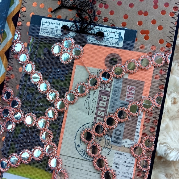 Spooky Goth Babe 🖤 Junk Journal - Picture 3 of 13